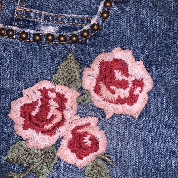 Free People Wild Rose Denim Floral Embroidered Skirt- Size 26 - Picture 4 of 4